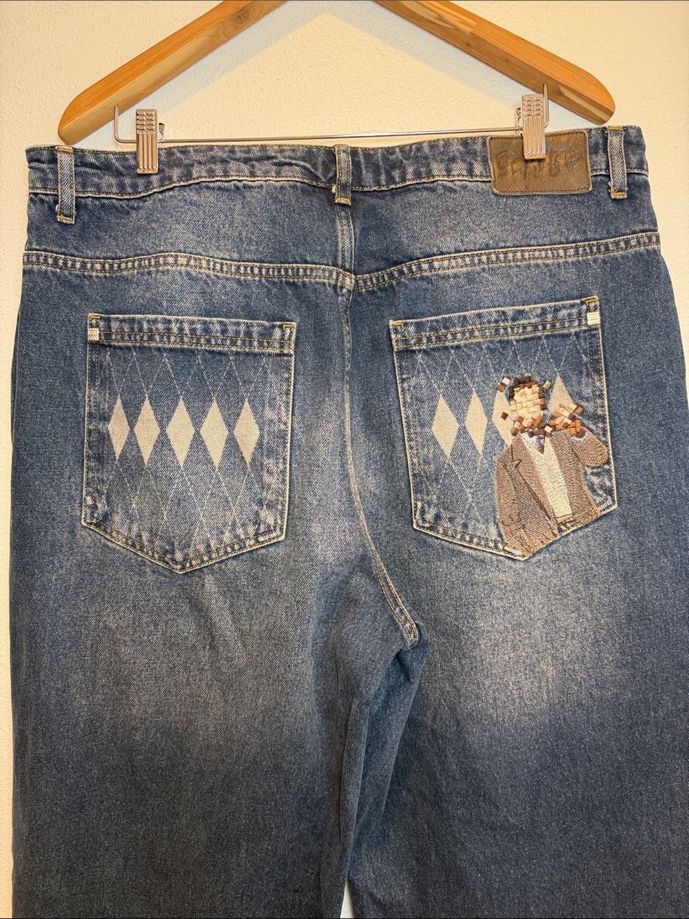 Derschutze “On Air” Dark Indigo Denim Jeans Argyle Embroidered Size 36 Y2K